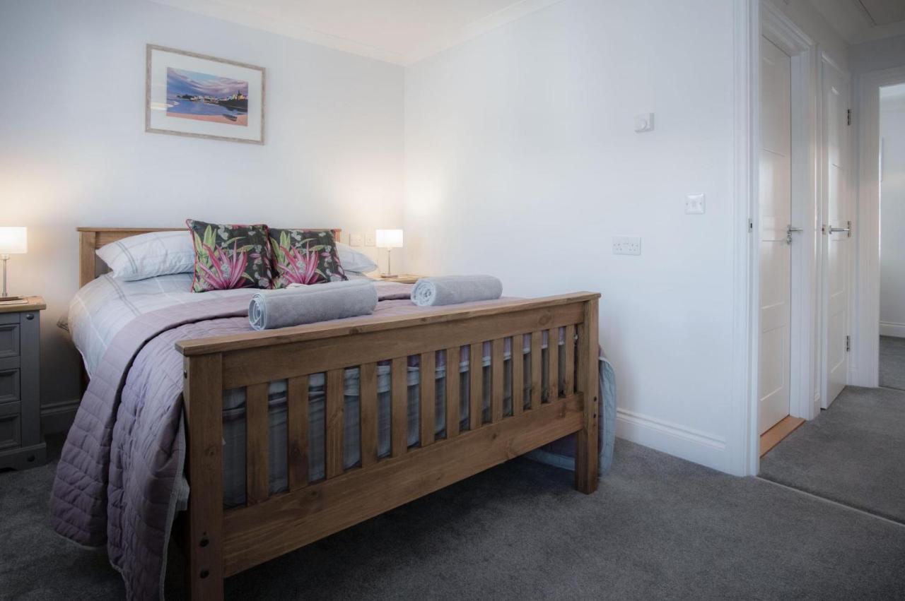 Ty Melyn - 2 Bedroom Cottage - Tenby Extérieur photo