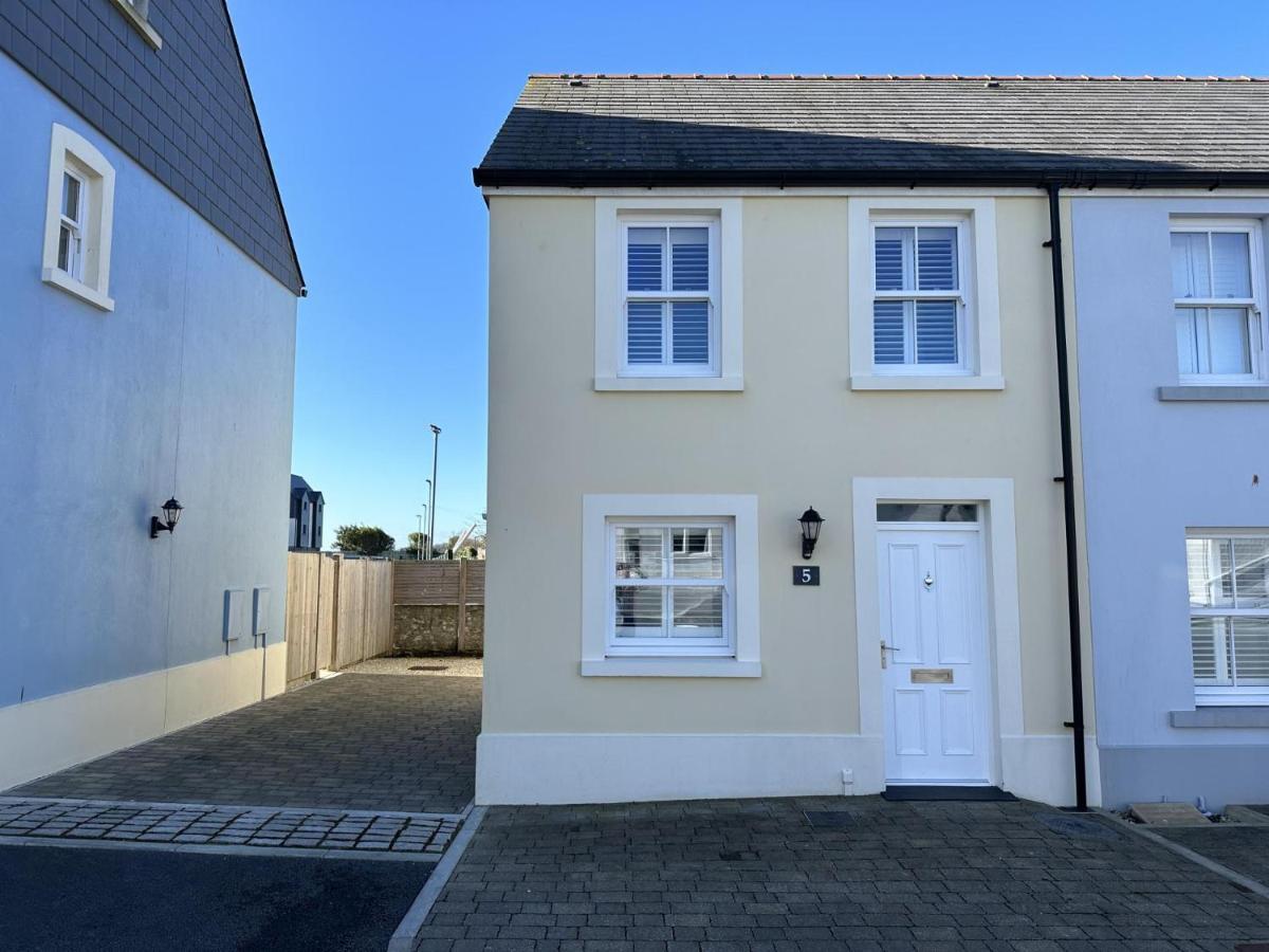 Ty Melyn - 2 Bedroom Cottage - Tenby Extérieur photo