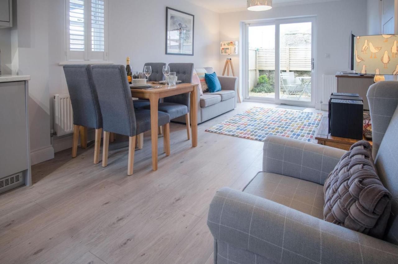 Ty Melyn - 2 Bedroom Cottage - Tenby Extérieur photo